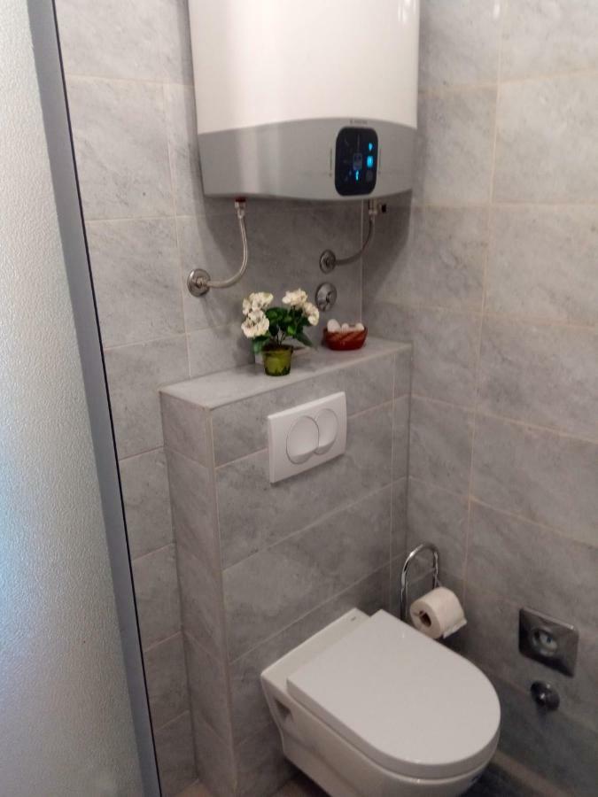 Studio Apartment Lola Kaštela Buitenkant foto